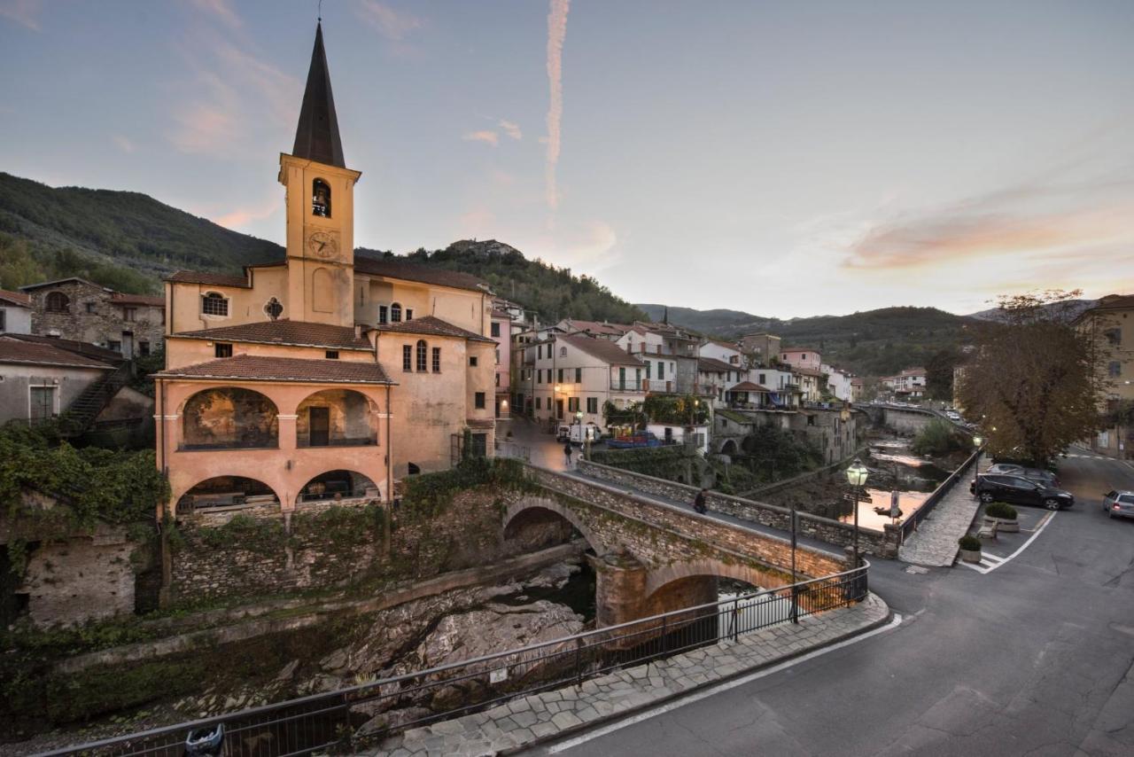 Готель Relais Del Maro Borgomaro Екстер'єр фото